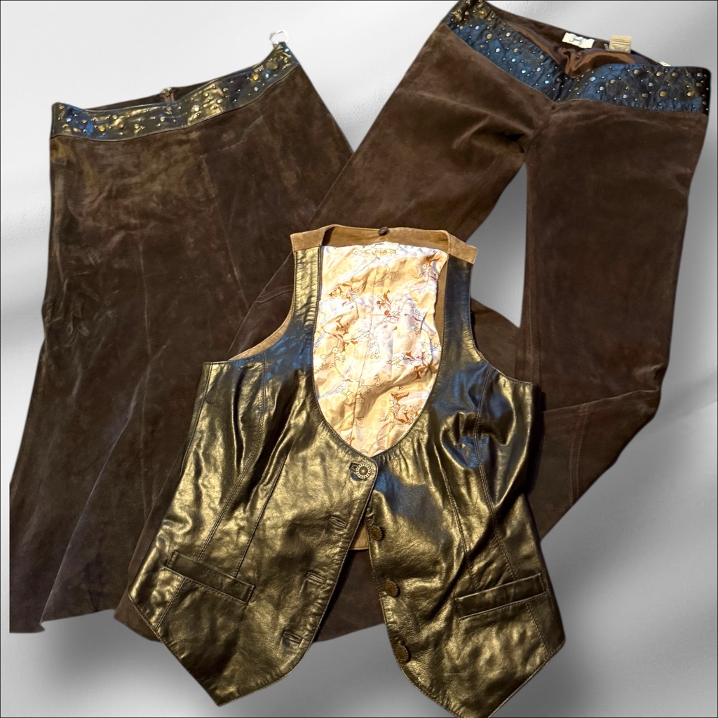 Rockin’ Three Piece Suede Set By June Size 4